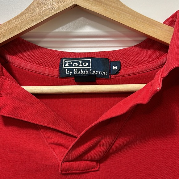 Polo by Ralph Lauren
Size Medium
Stain Free
Smoke free home - Picture 2 of 3